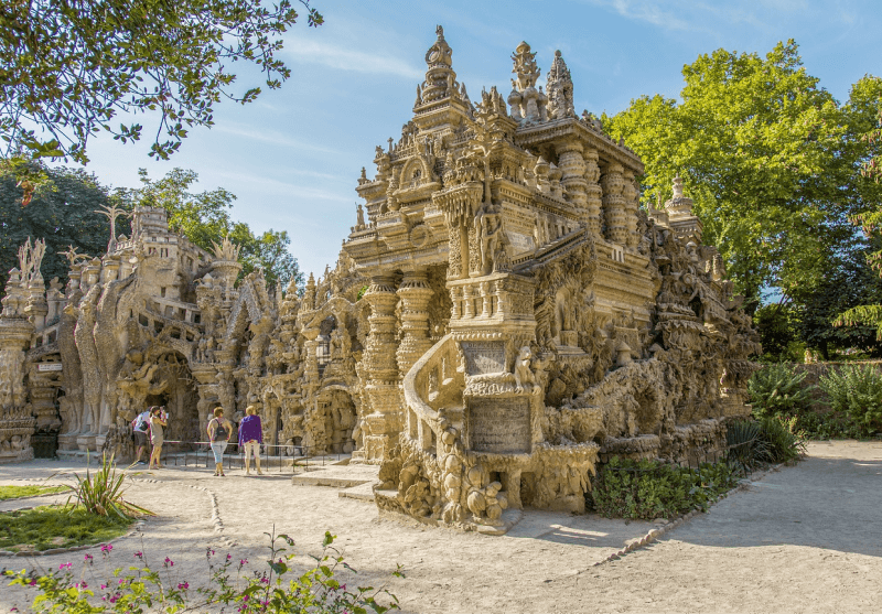 Voyage Drome Palais idéal du facteur cheval